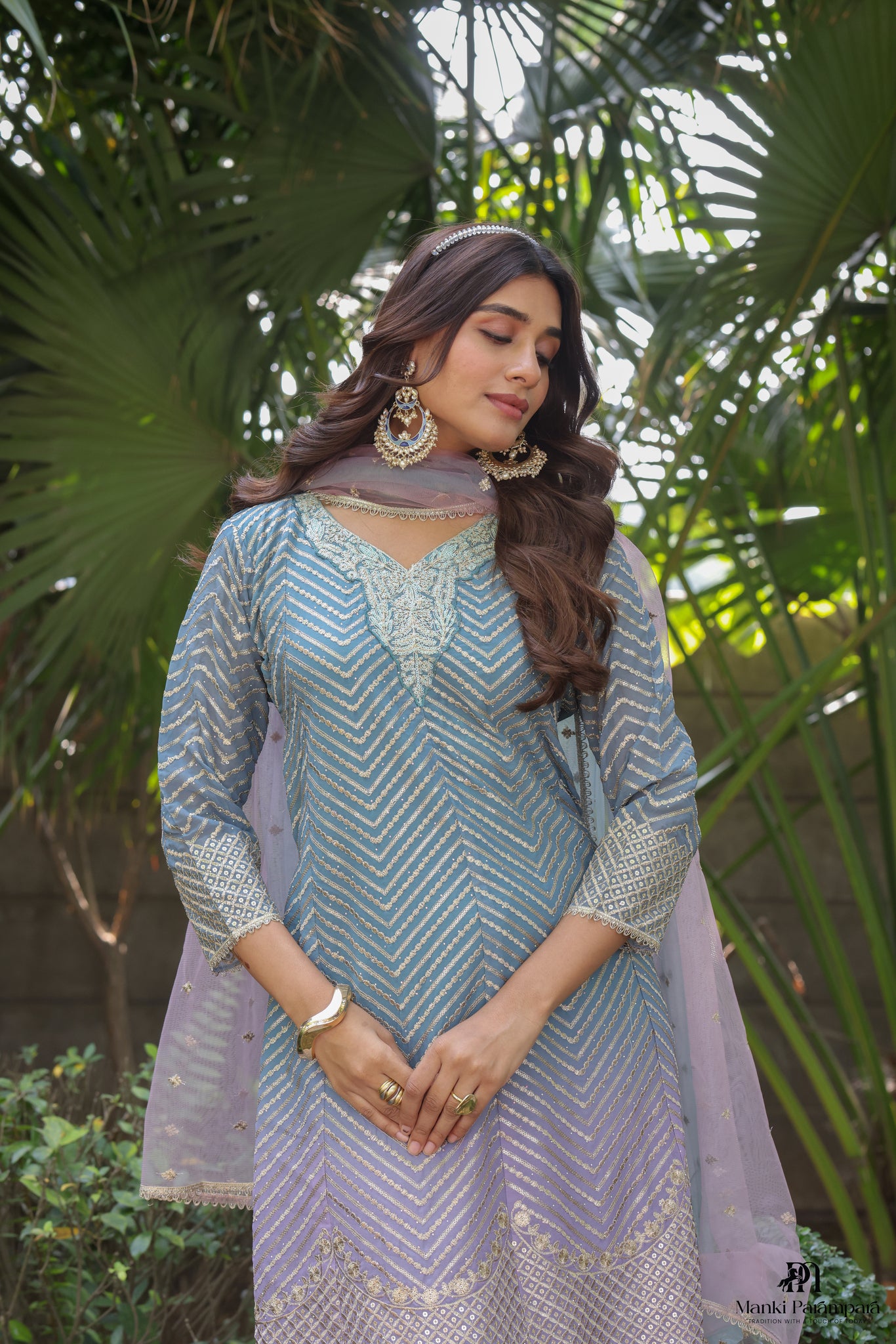Manki Parampara-Neelam Zari Kurta Set