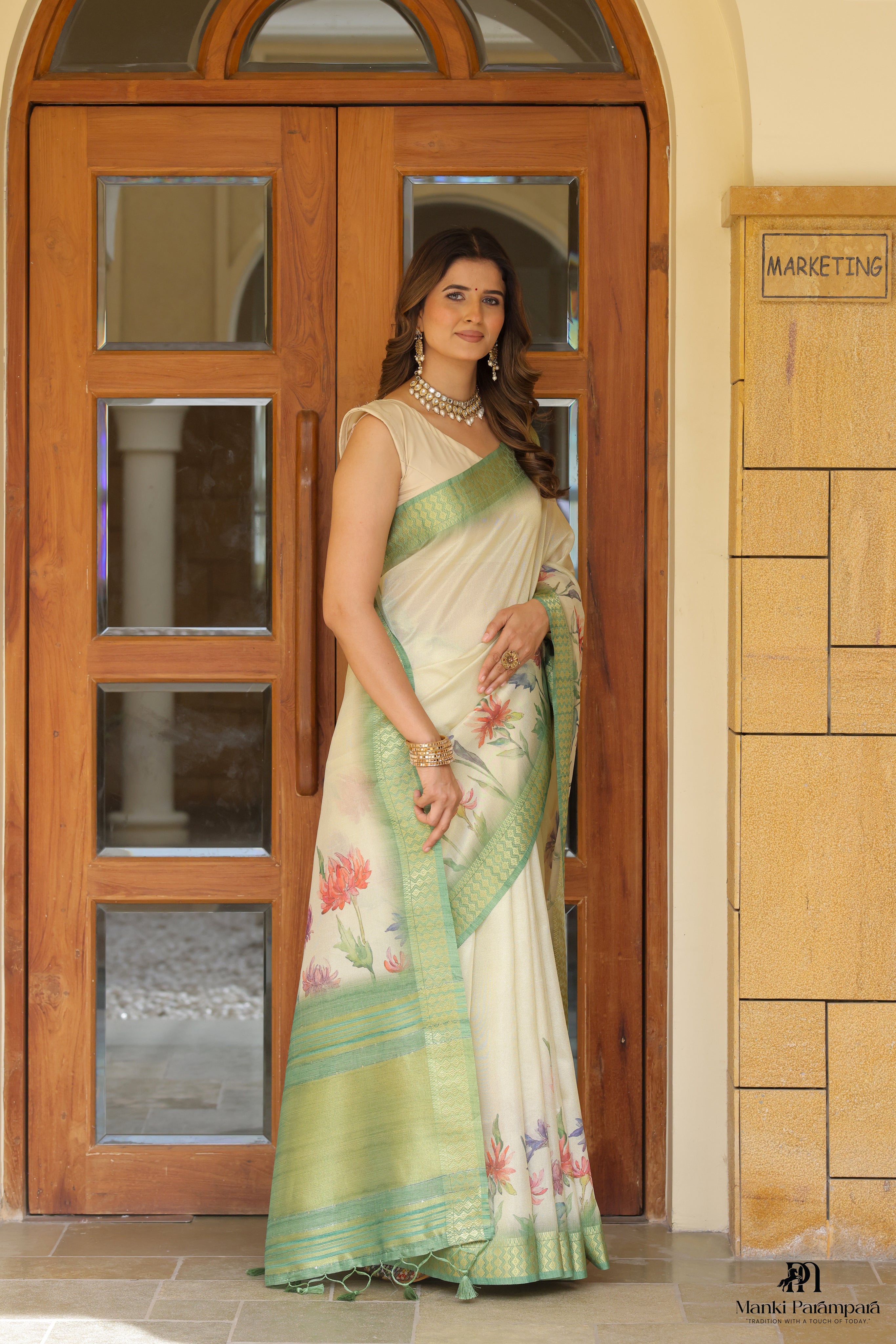 Rajsi Pushp-Vilas Tissue  Silk Saree