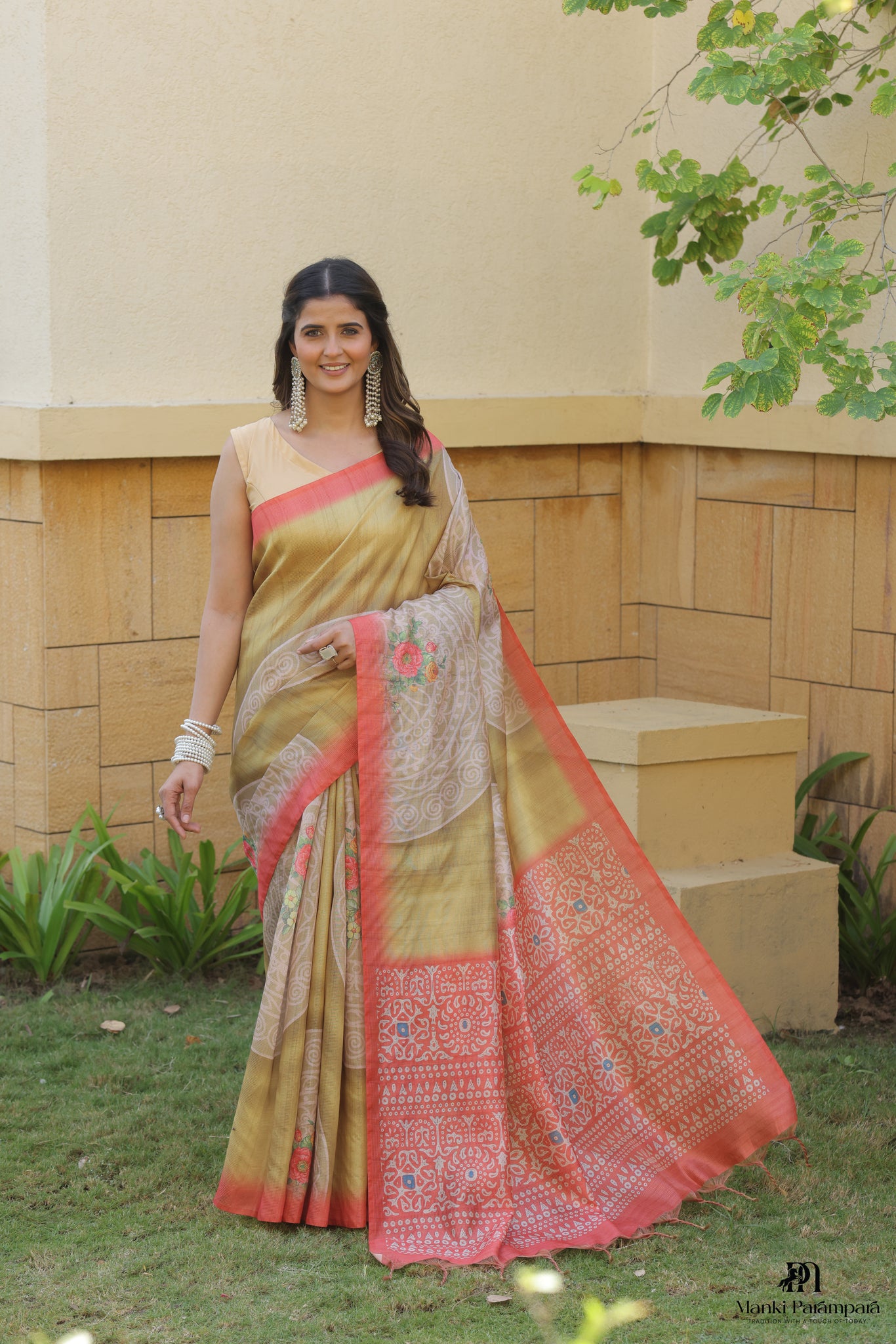 Rajsi Swarnika Bandhej Saree