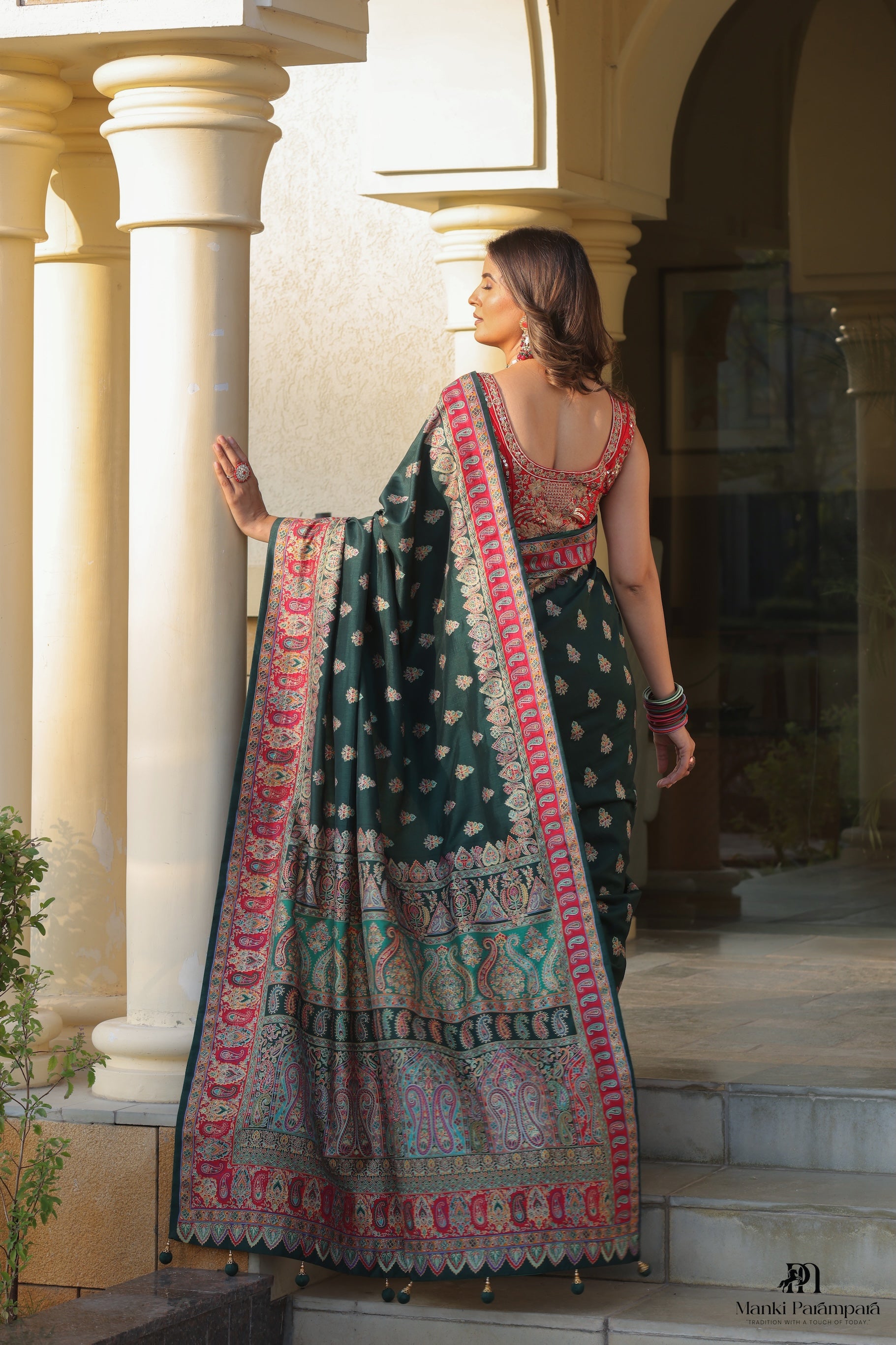 Heritage Saree with Zari Weaving & Contrast Blouse