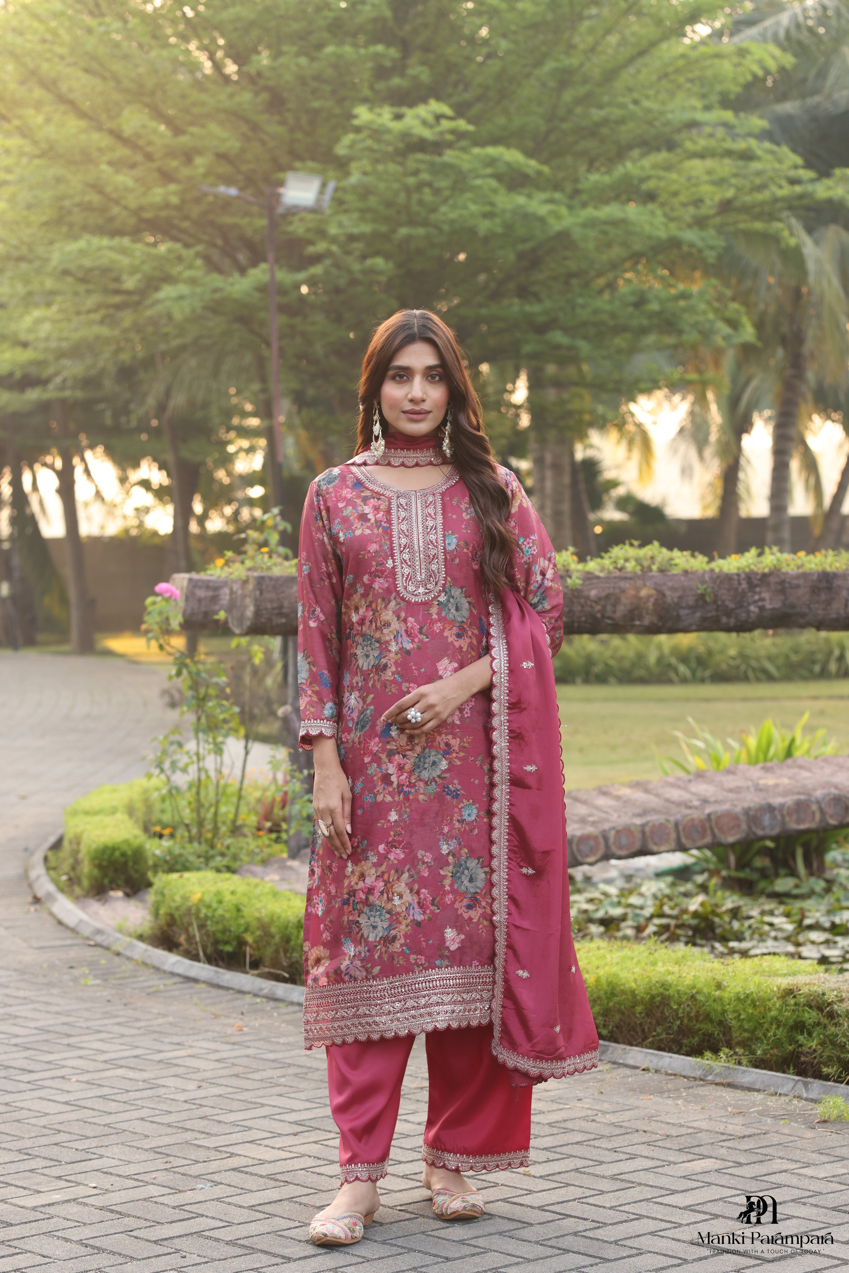 Manki Parampara – Gulabi  Heritage Suit