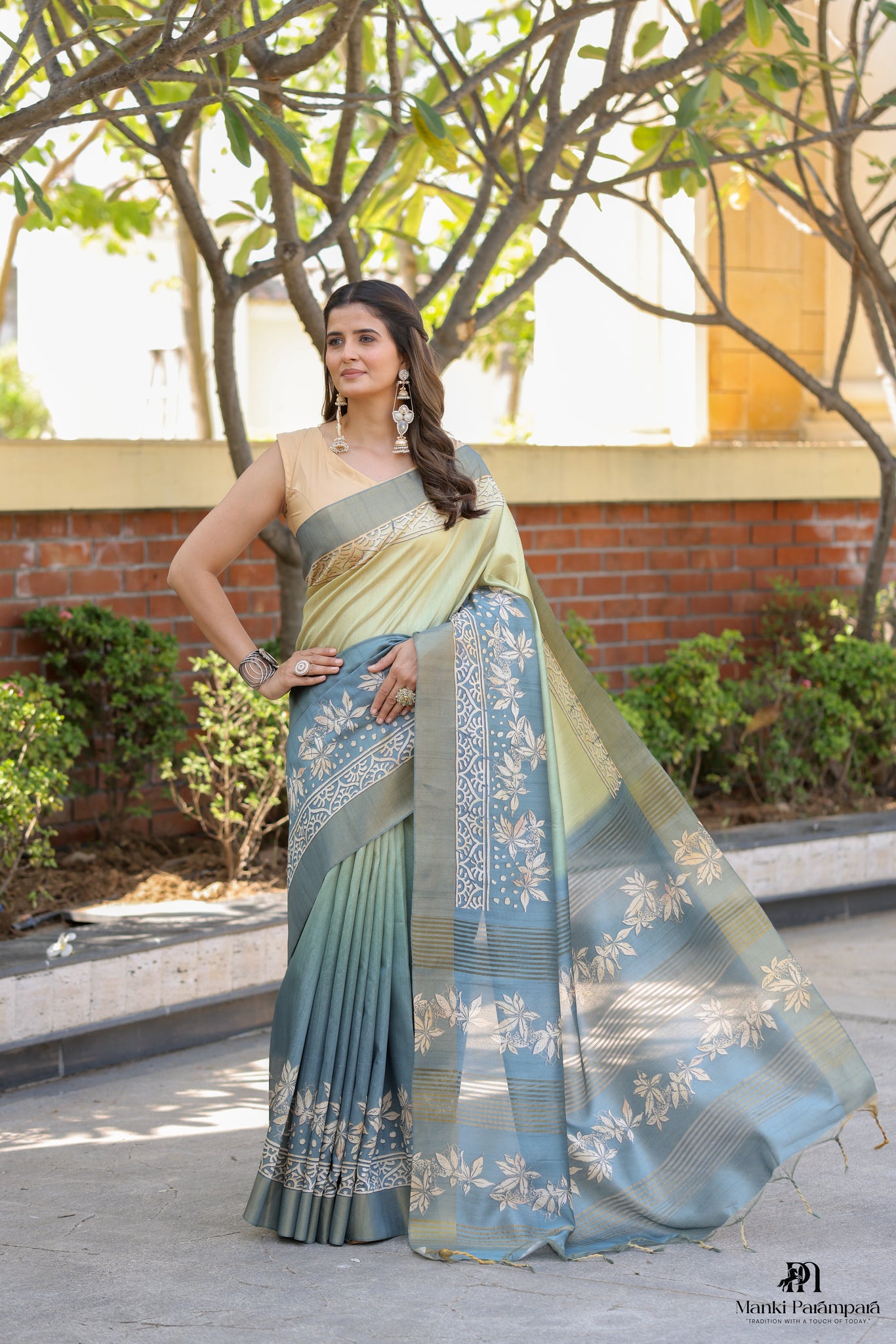 Teal Green Ombre Tussar Silk Saree