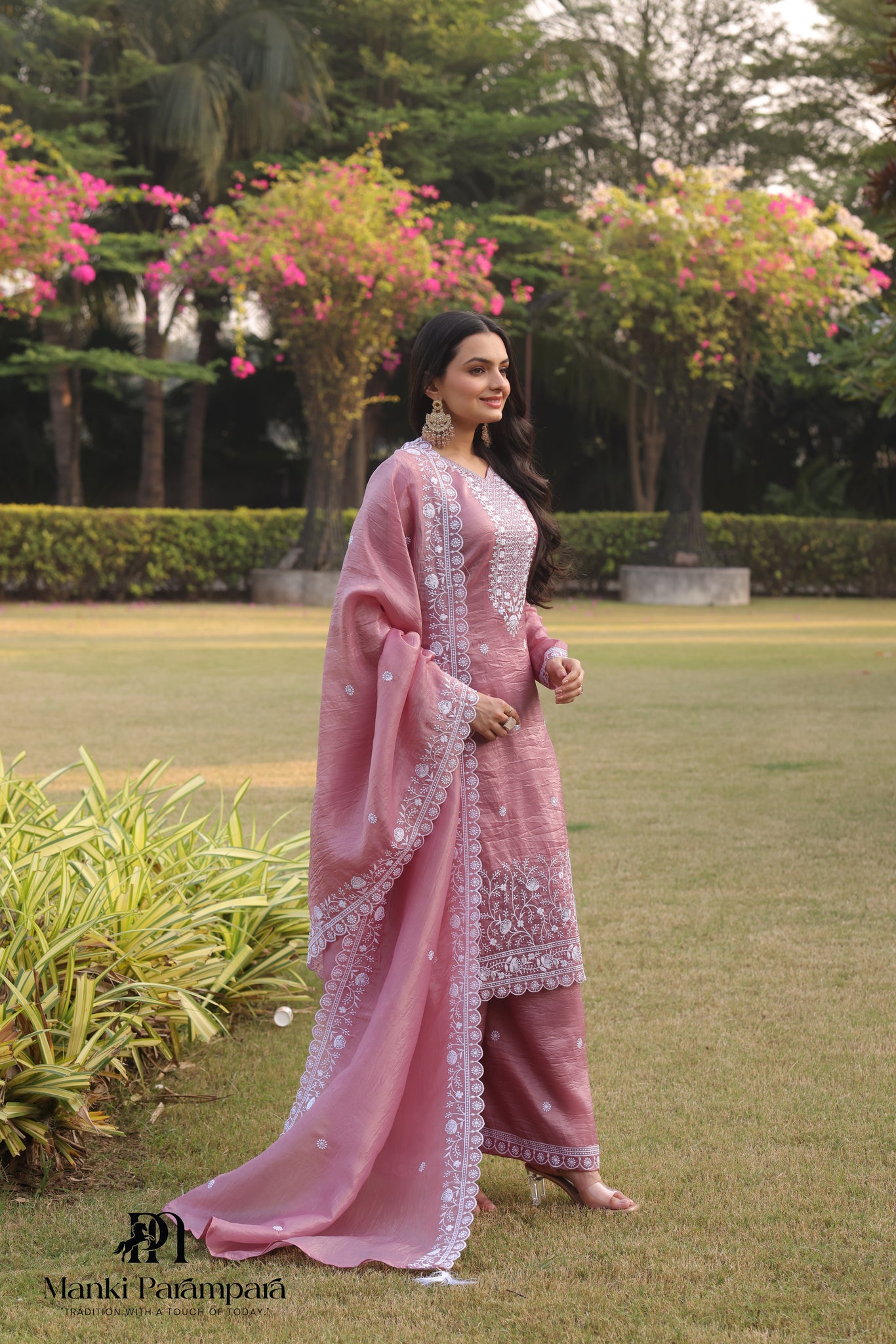 Manki Parampara-Pankhudi Pink