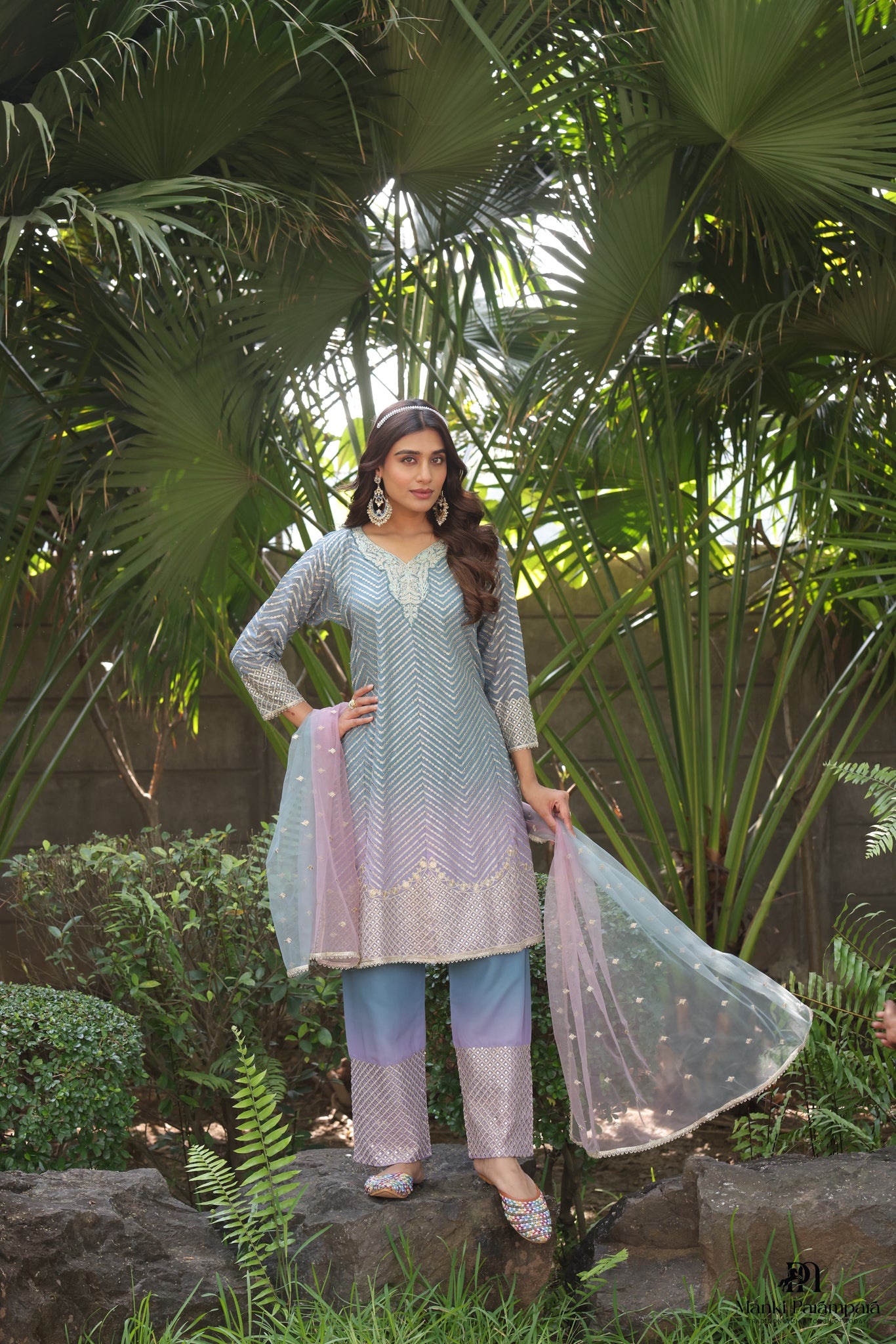 Manki Parampara-Neelam Zari Kurta Set