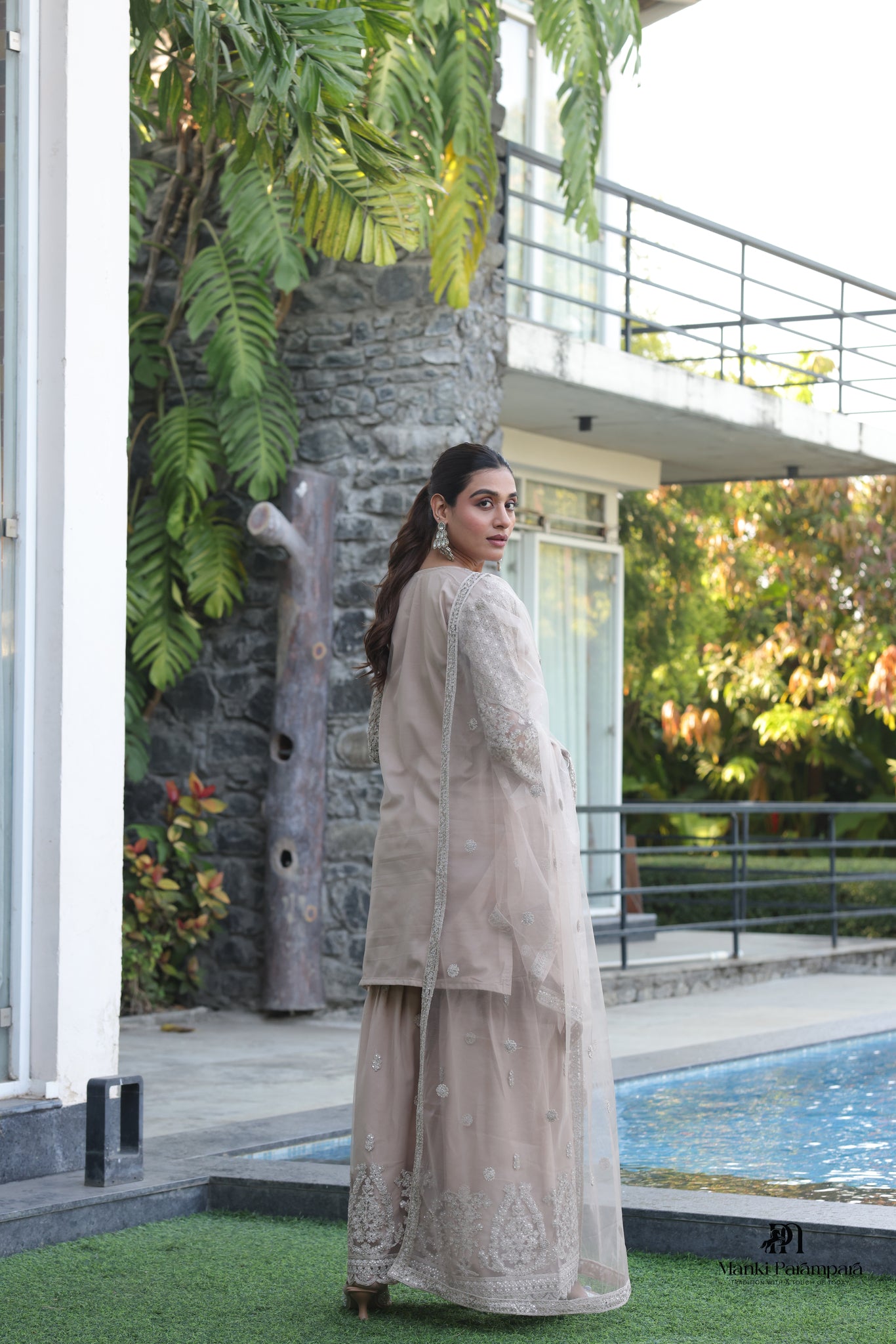 Manki Paramara-Zarveen Sharara set