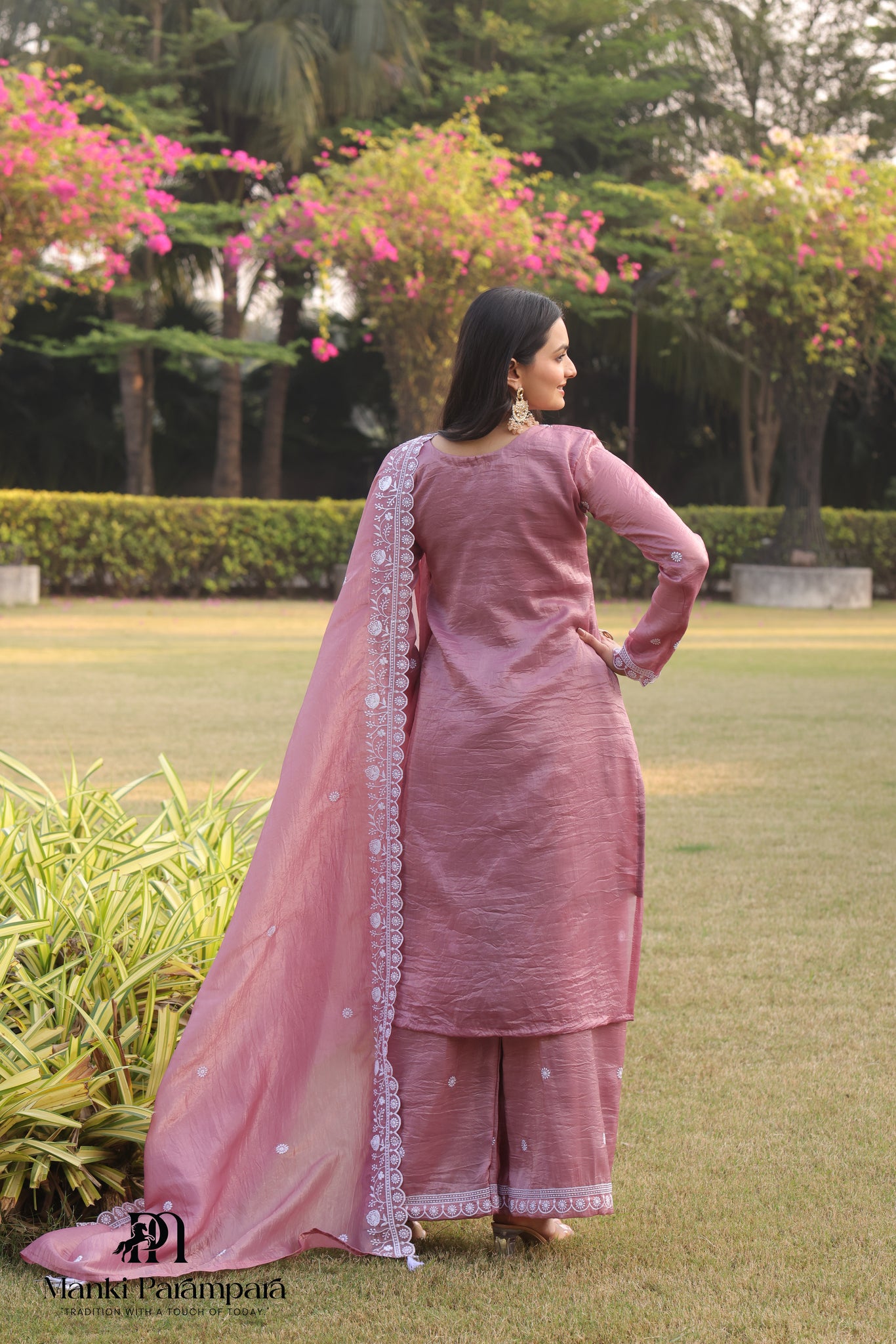 Manki Parampara-Pankhudi Pink