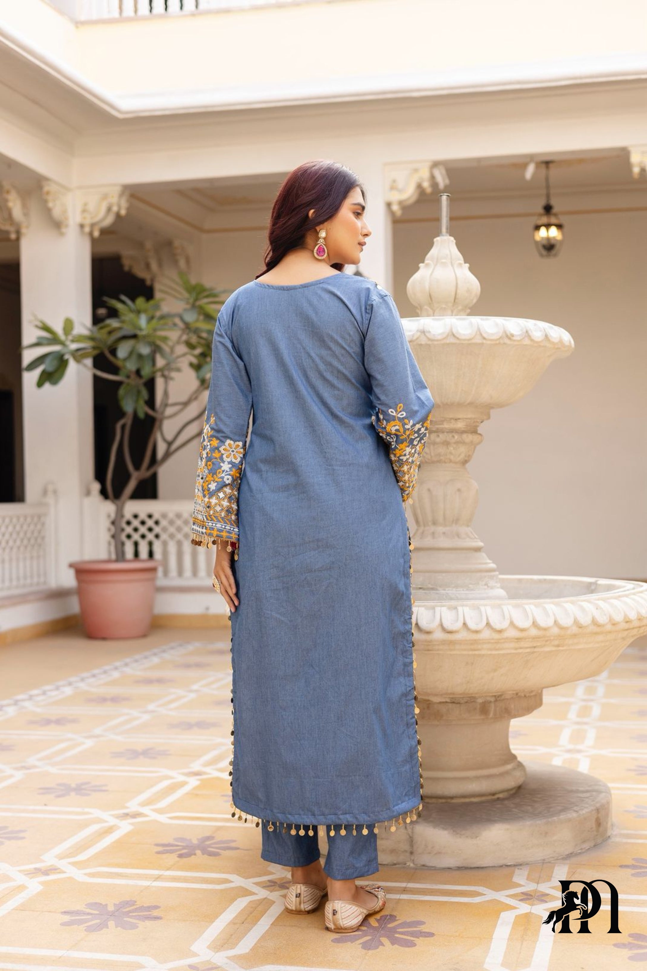 Gulnaar Neelam Suit Set