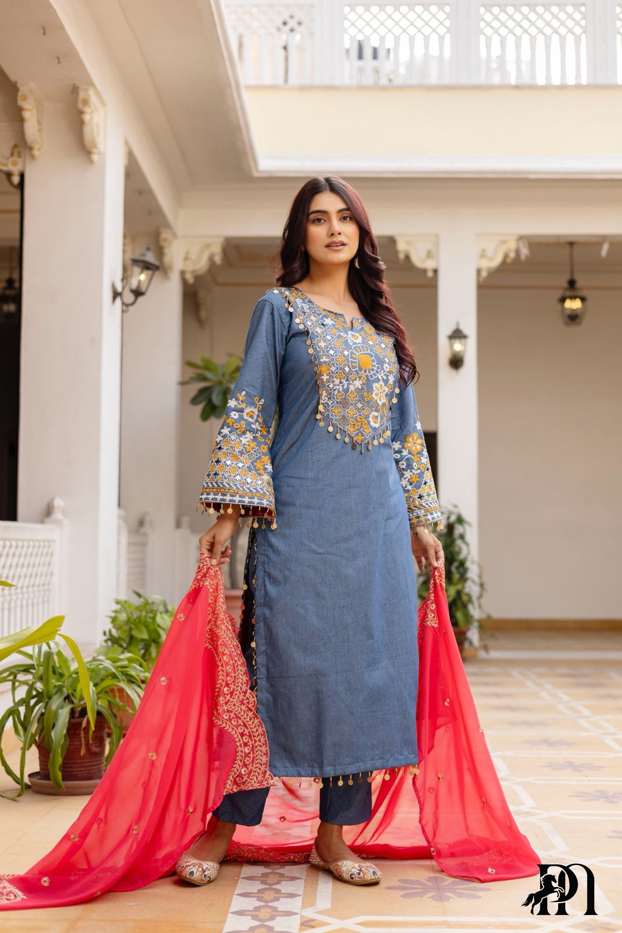 Gulnaar Neelam Suit Set